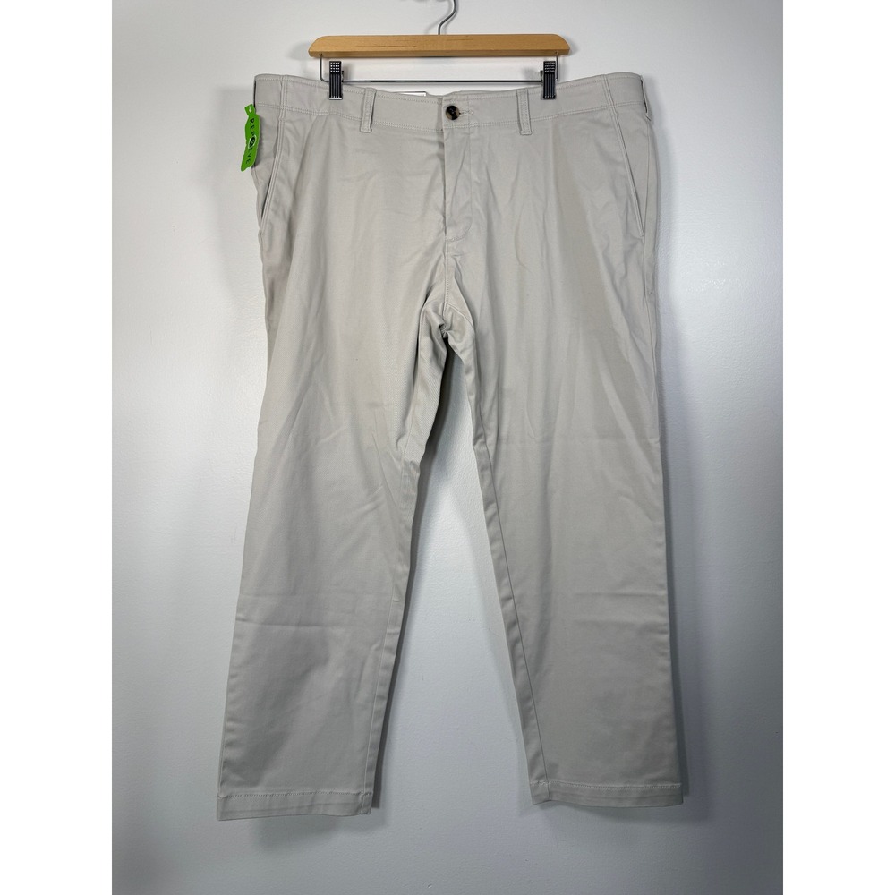 Haggar Luxe Chino Pants Mens Fits 42x28 Slim Straight Putty Stretch Repreve NEW